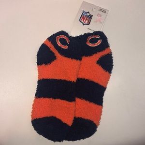 Brand new with tags fuzzy NFL bears socks